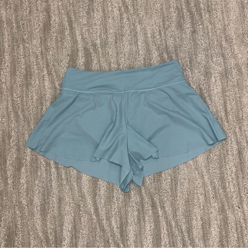Athleta Women’s Blue Flutter Shorts Size M